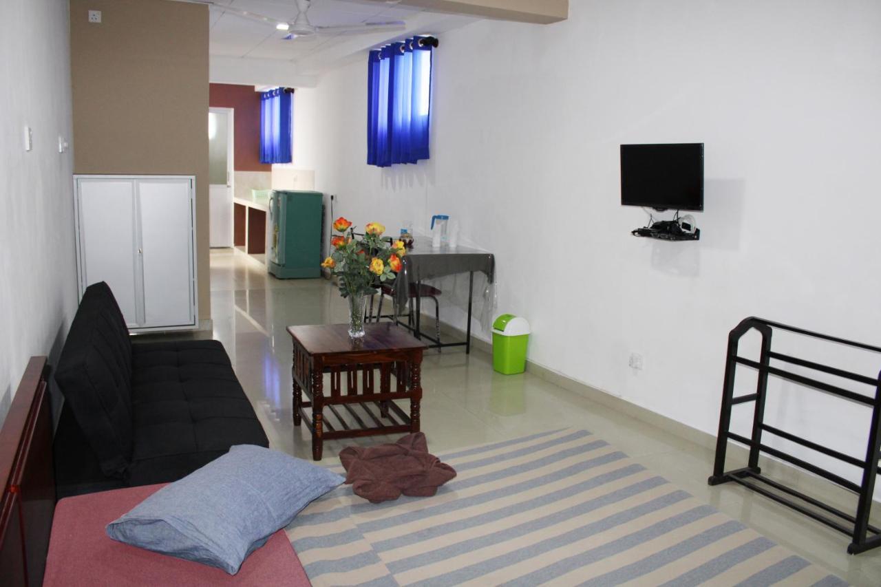 Hillstreet Villa Dehiwala-Mount Lavinia Exterior photo